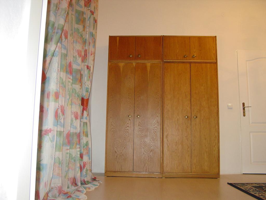 Excellent Location Apartment Bratislava Room photo